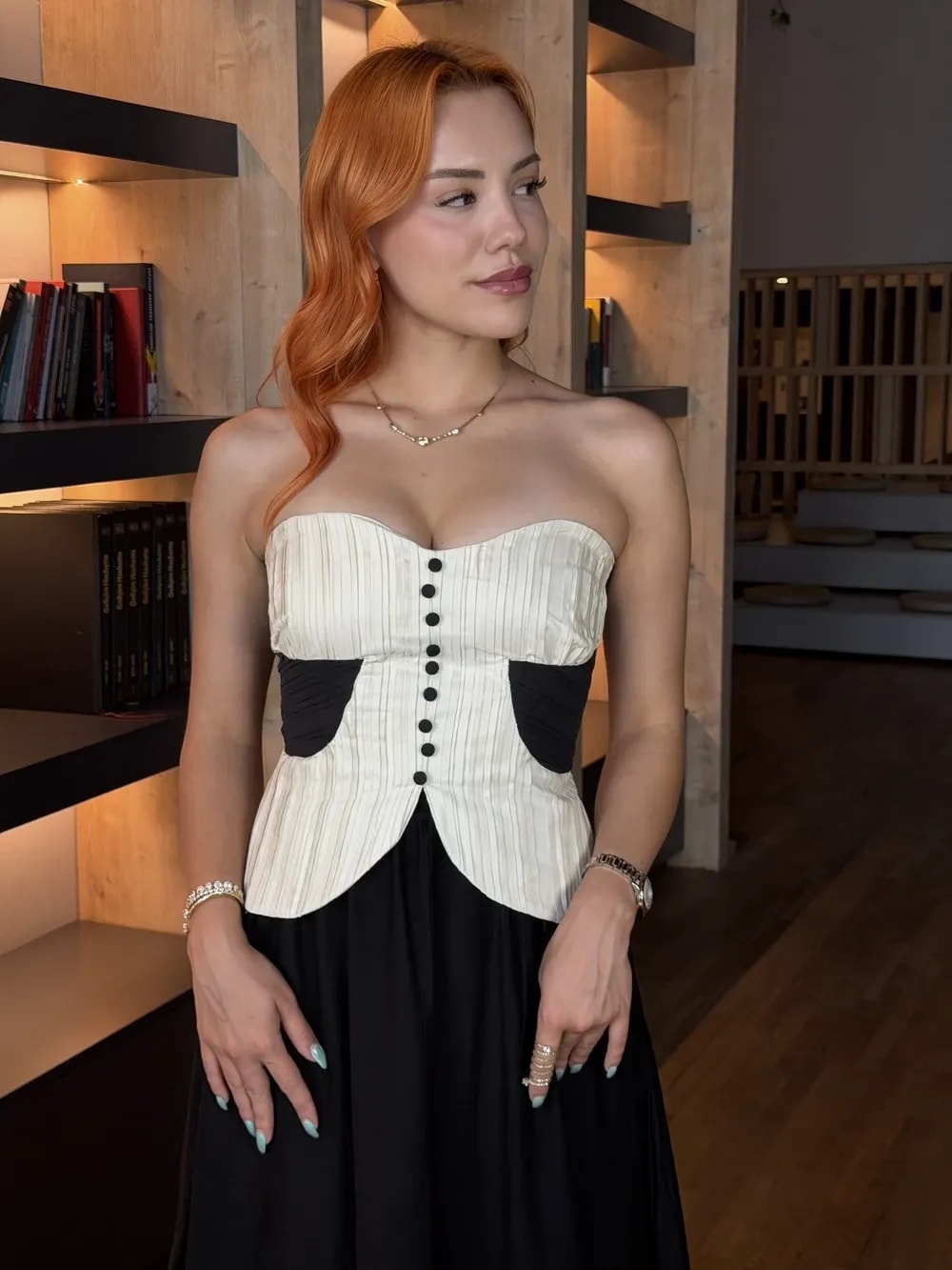 ÇİFT RENK PİLİSELİ KORSE